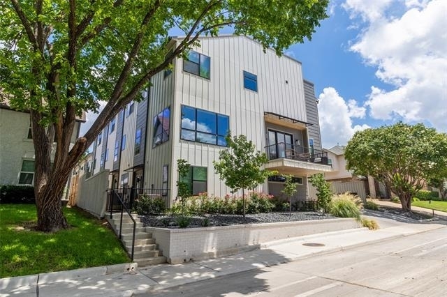 6345 Richmond Avenue - Photo 0