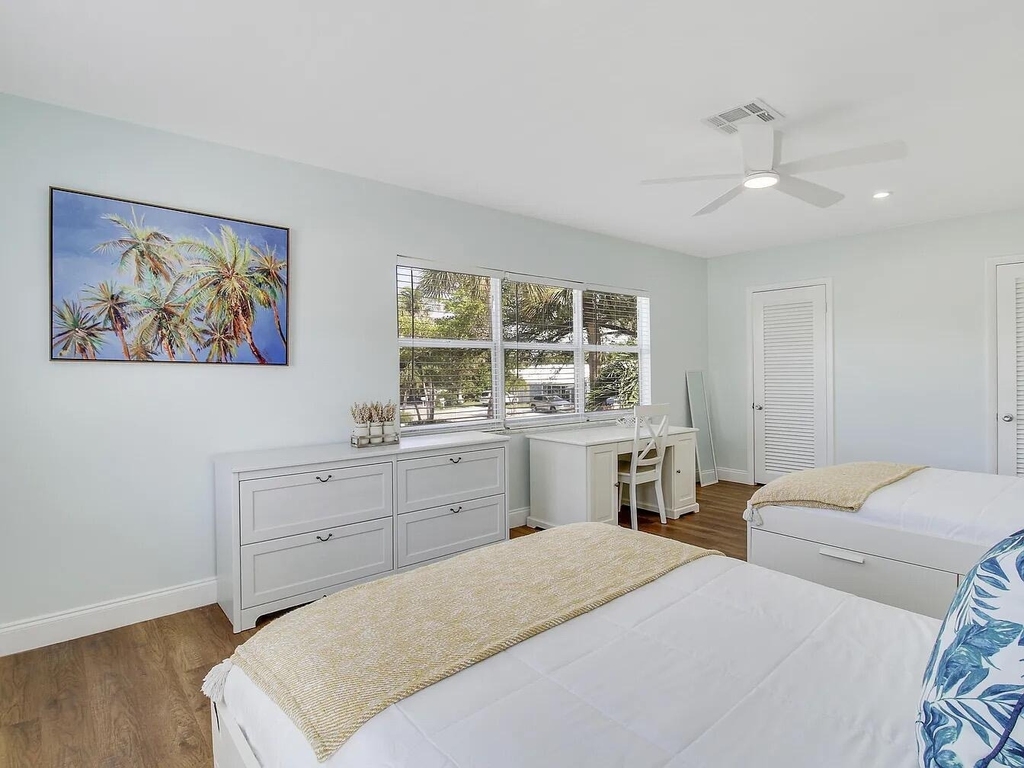 1310 Manor Drive - Photo 20