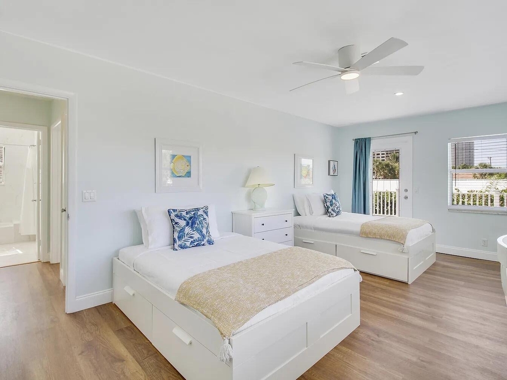1310 Manor Drive - Photo 21