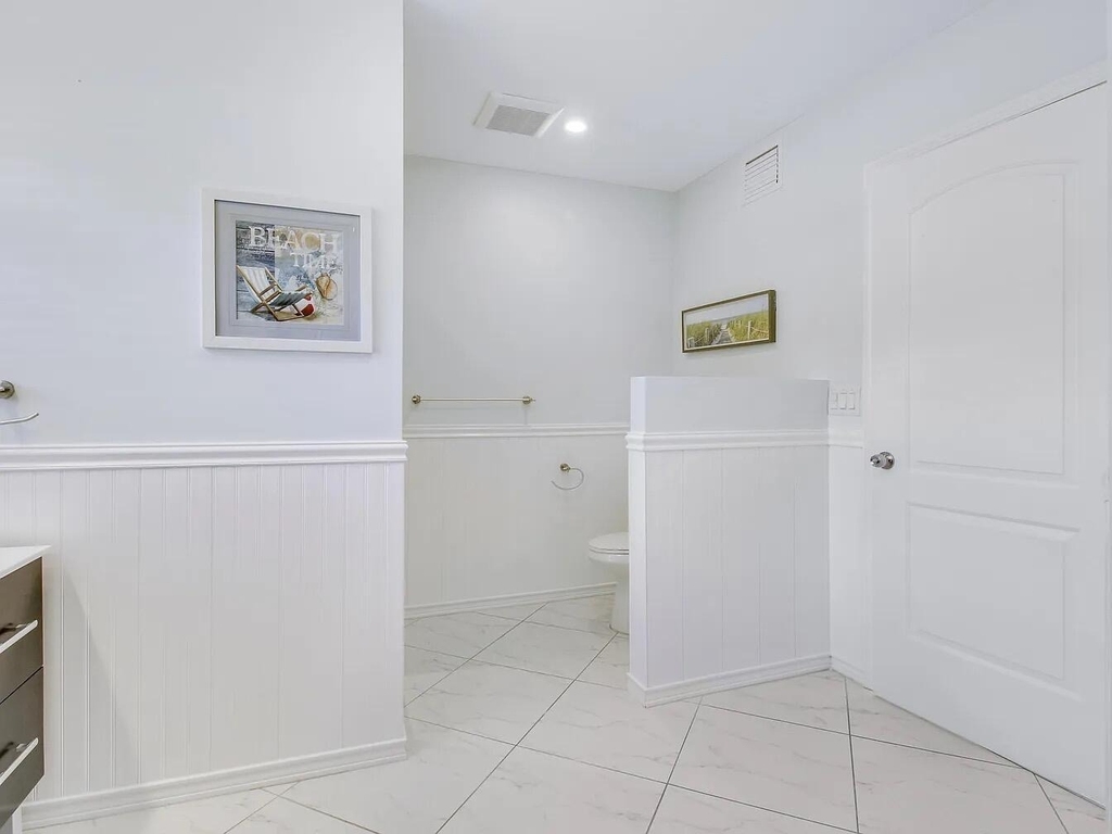 1310 Manor Drive - Photo 10