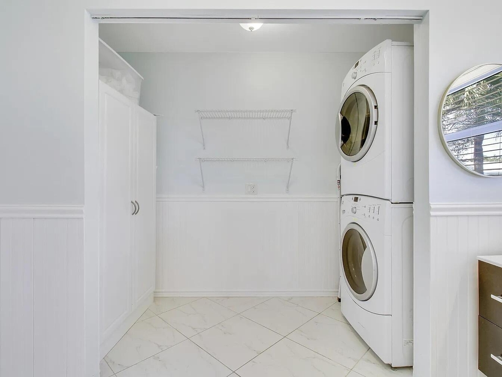 1310 Manor Drive - Photo 11