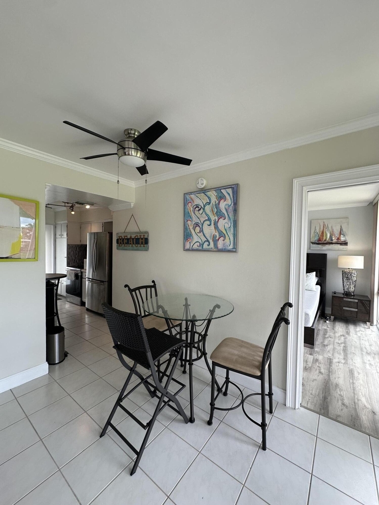 1221 Hillsboro Mile - Photo 9