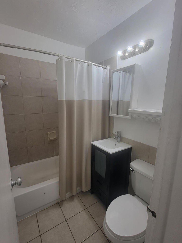 1845 Pembroke Road - Photo 9