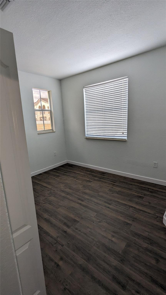 2551 Se 16th Terrace - Photo 5