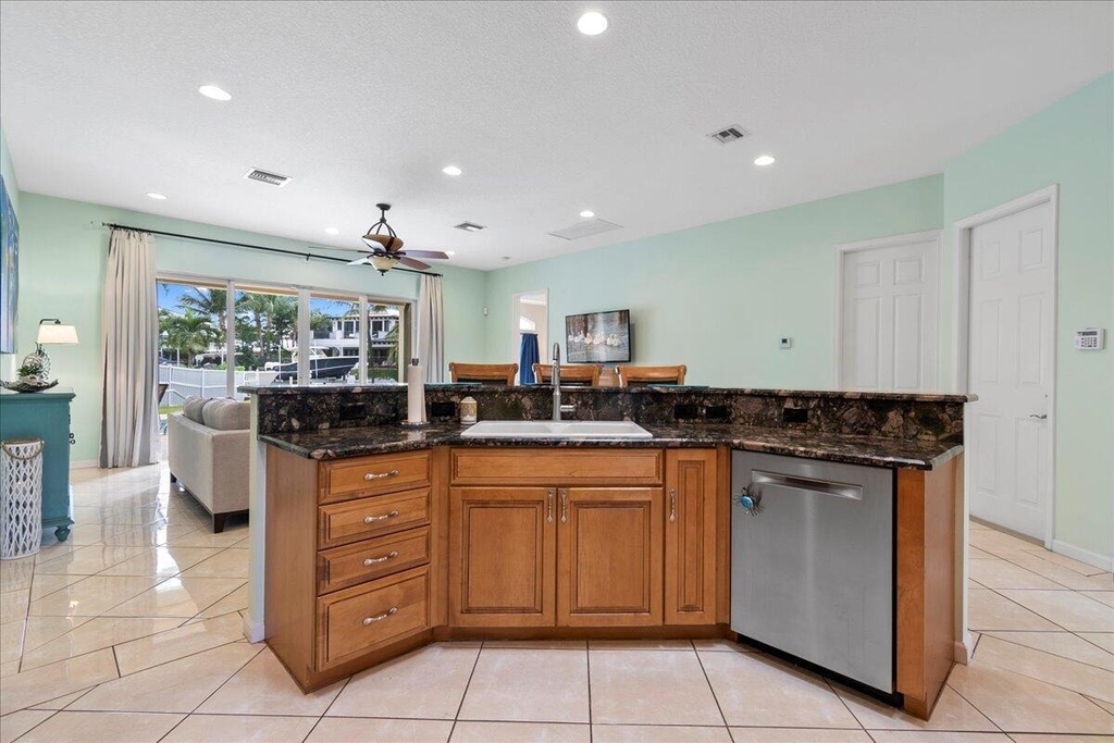 72 Waterway Road - Photo 6