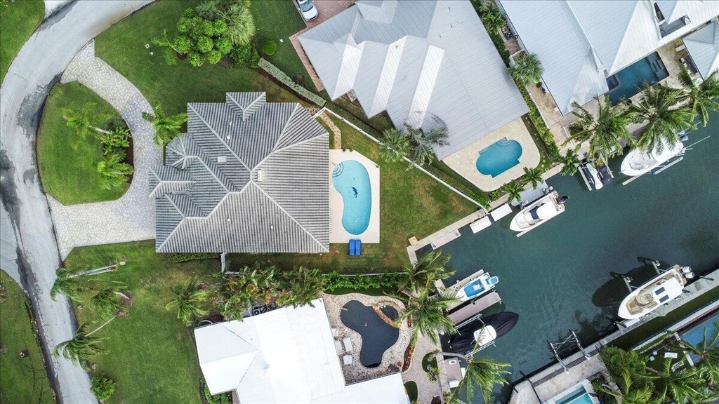 72 Waterway Road - Photo 3