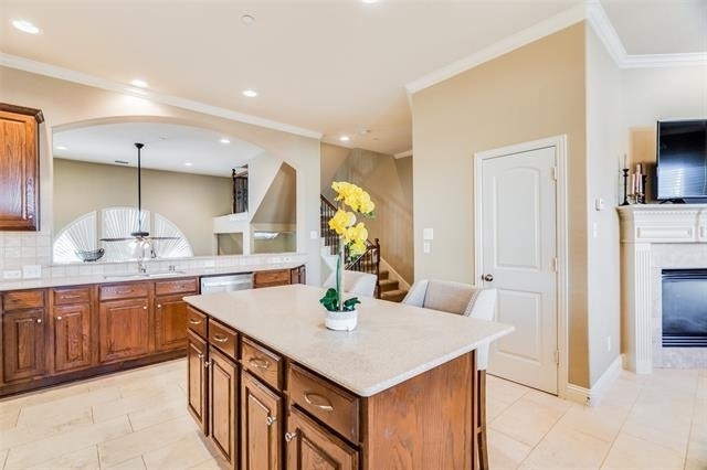 5709 Lunsford Road - Photo 10
