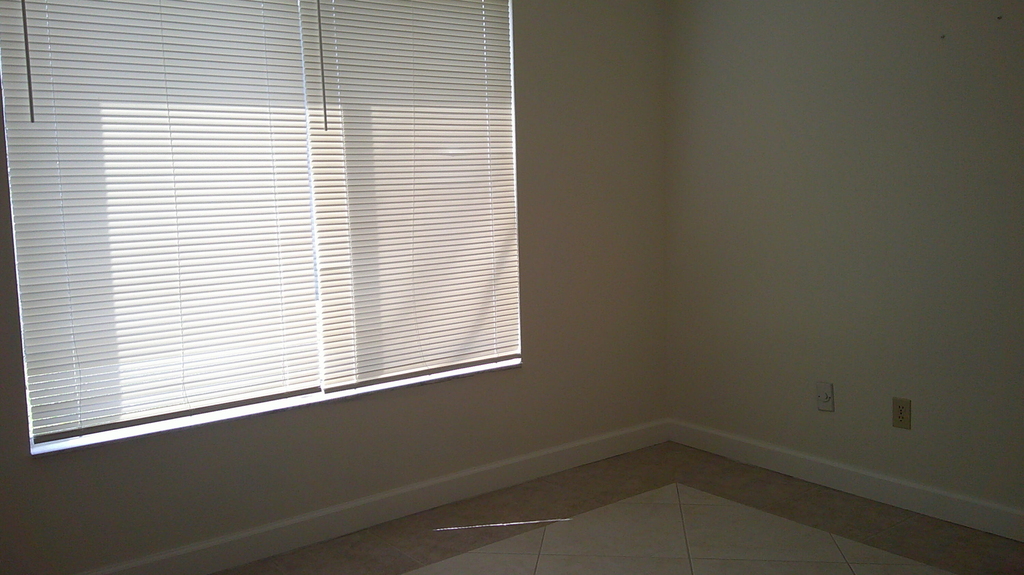 1350 Se La Haven Court - Photo 11
