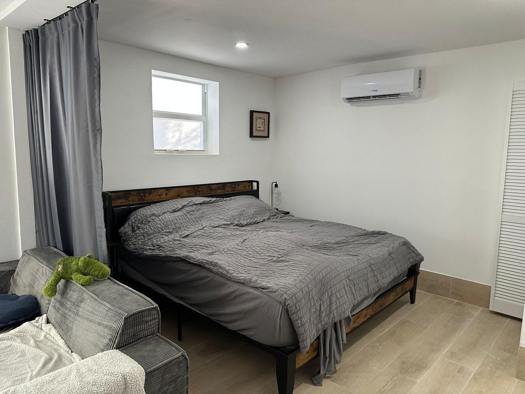 817 Tyler Street - Photo 8