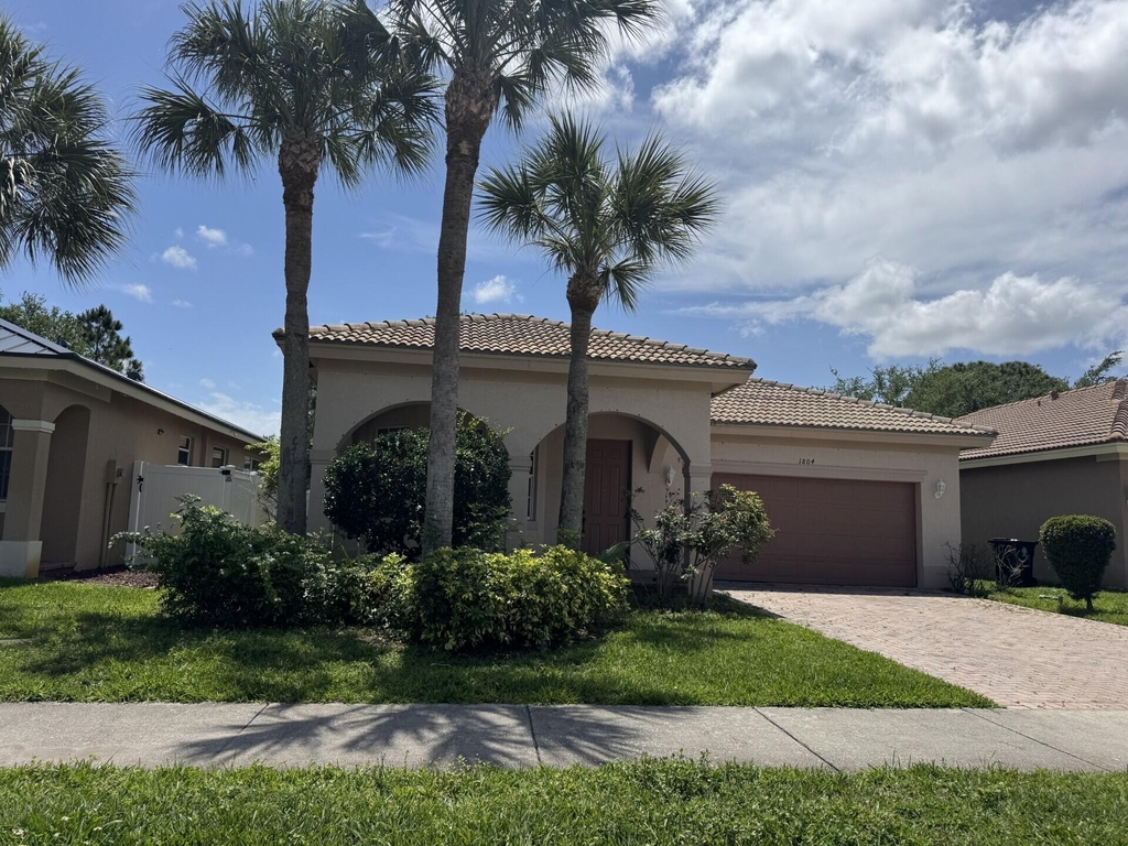 1804 Sw Jamesport Drive - Photo 1