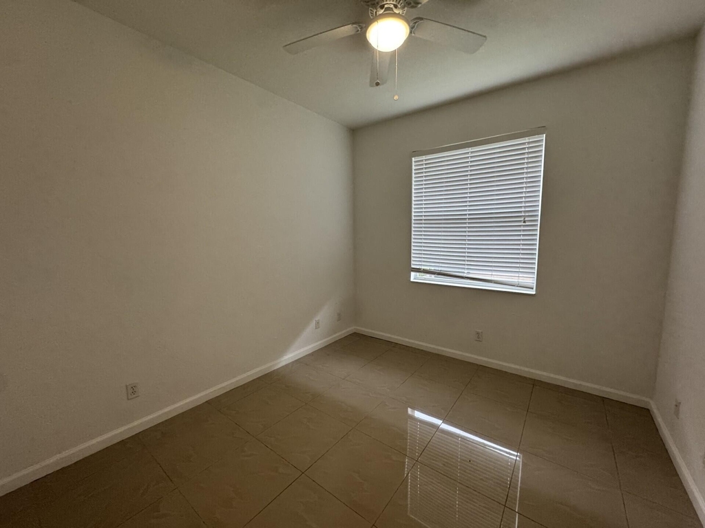 1804 Sw Jamesport Drive - Photo 28