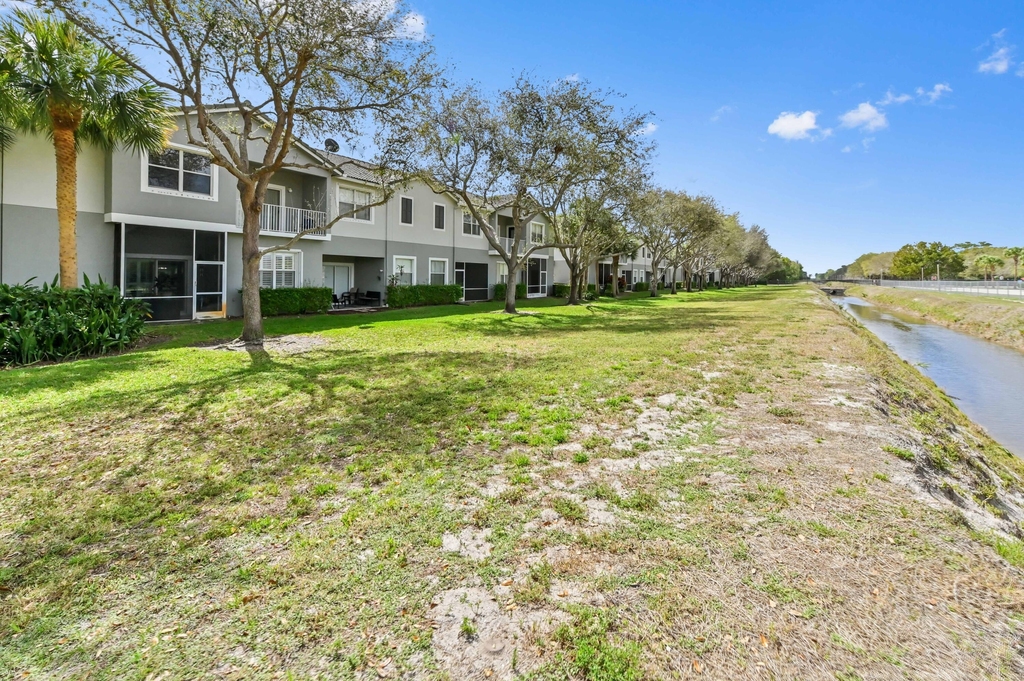 3043 Grandiflora Drive - Photo 31