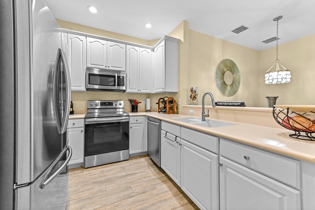 3043 Grandiflora Drive - Photo 16
