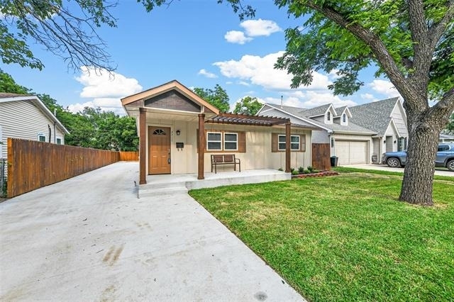 2717 Townsend Drive - Photo 2