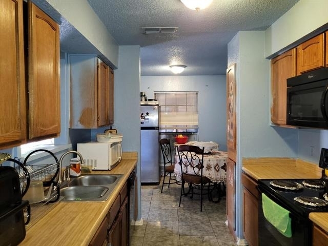 3320 Green Ridge Street - Photo 3
