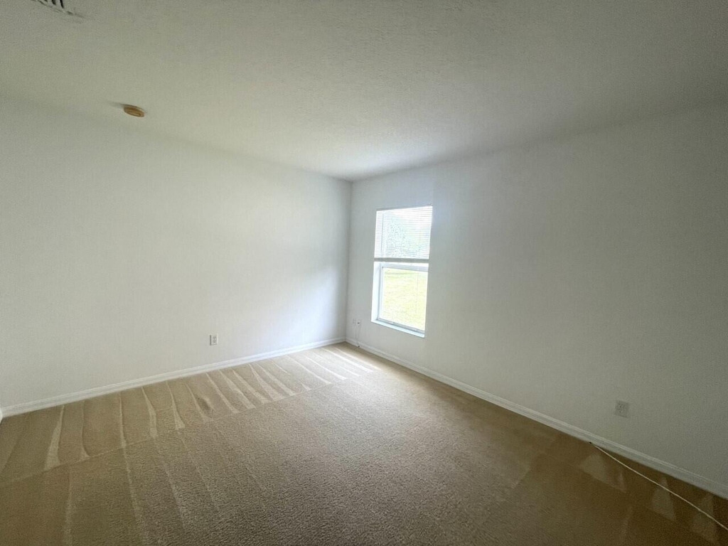 1061 Sw Coleman Avenue - Photo 13