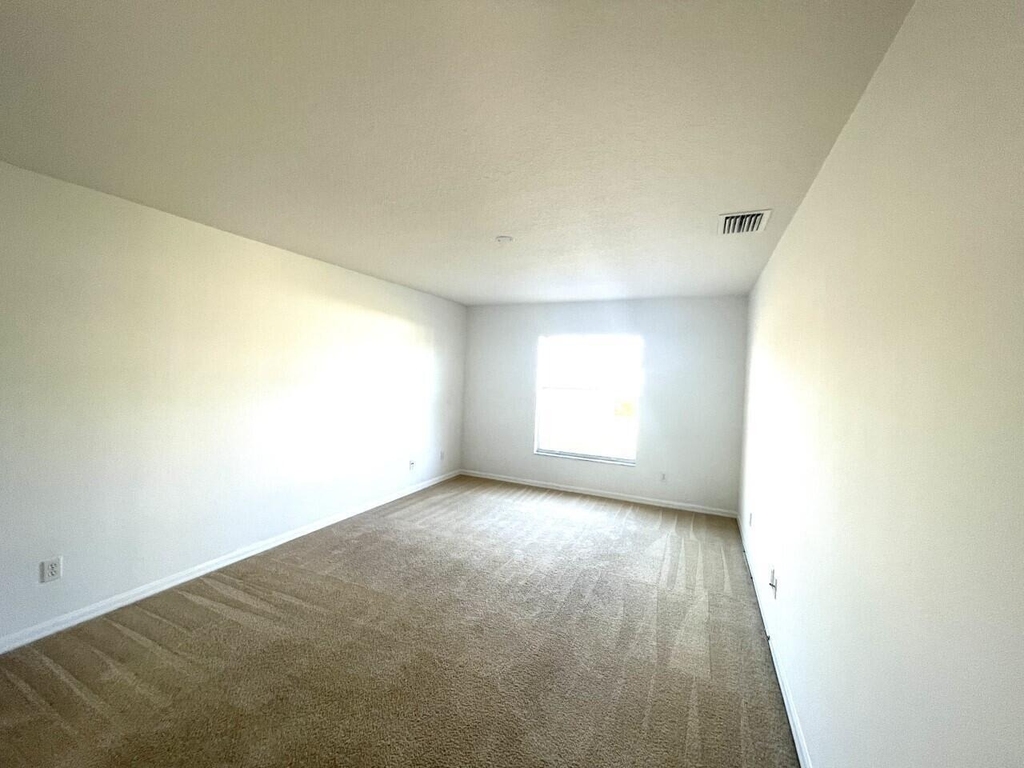 1061 Sw Coleman Avenue - Photo 16