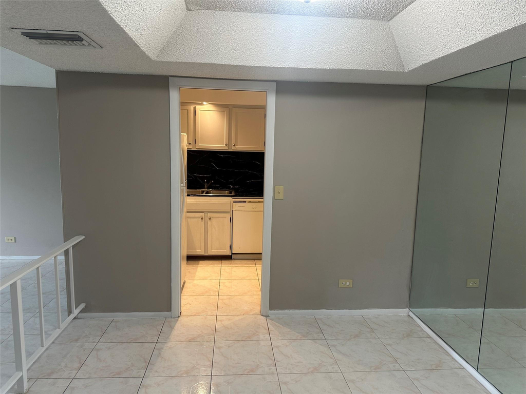 3740 Inverrary Drive - Photo 10