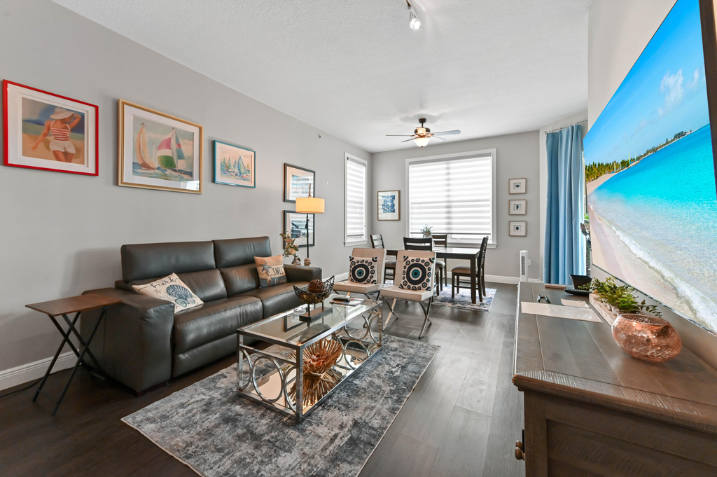 804 E Windward Way - Photo 3