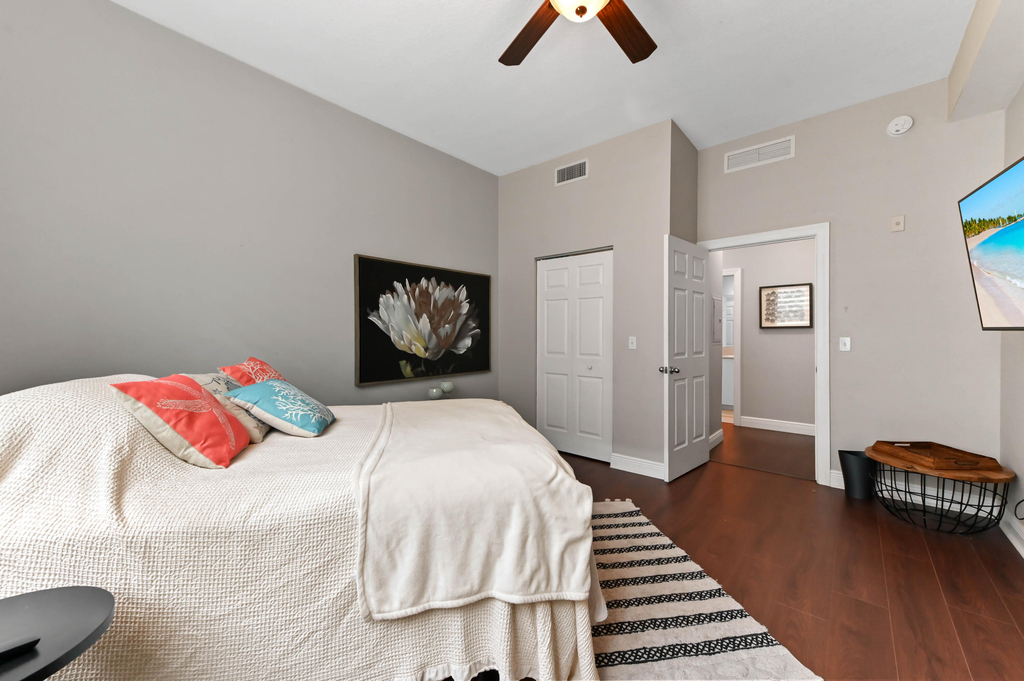 804 E Windward Way - Photo 17