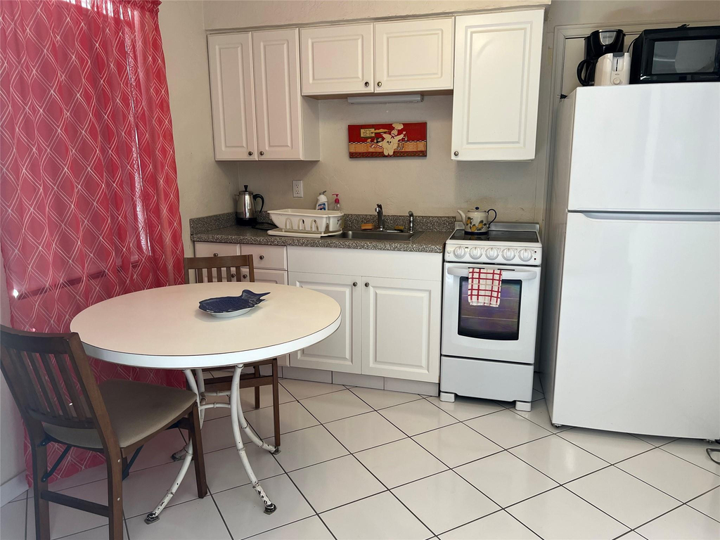 1315 N Ocean Drive - Photo 7