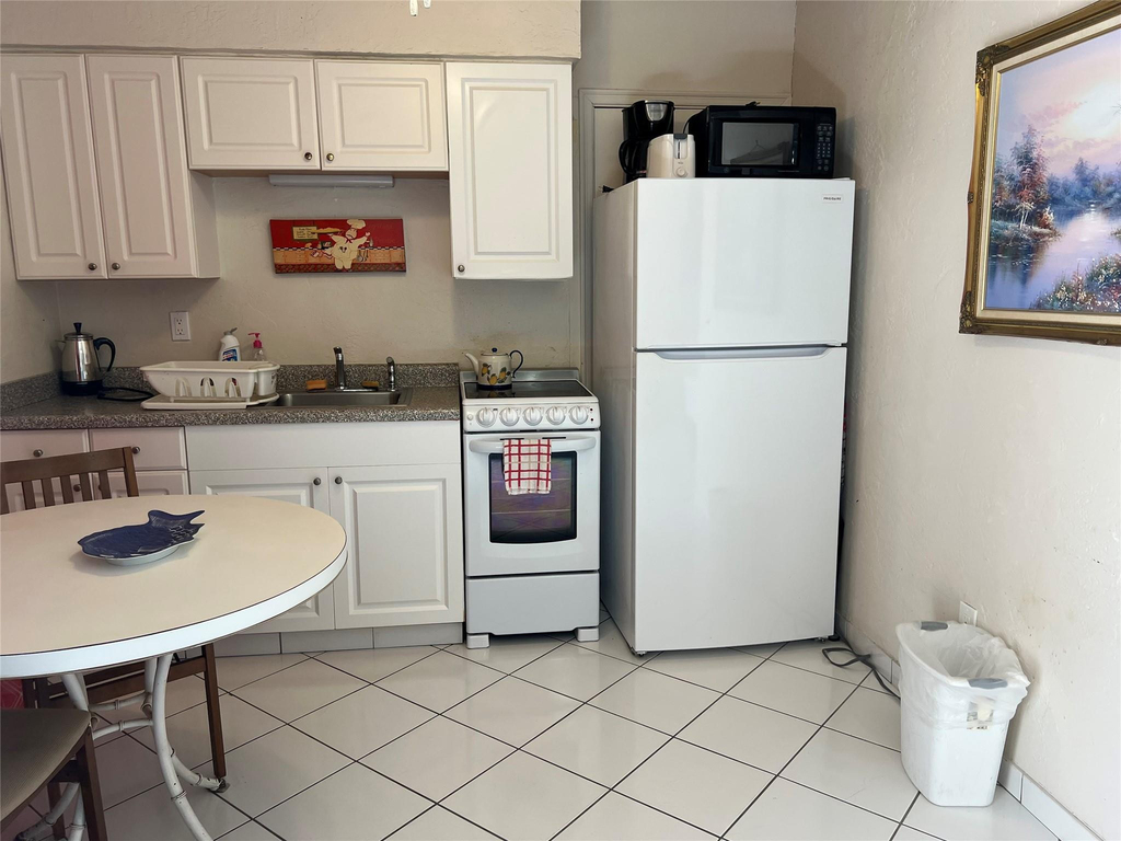 1315 N Ocean Drive - Photo 5