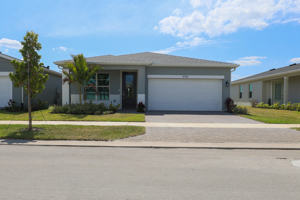 9714 Sw Indra Way - Photo 0