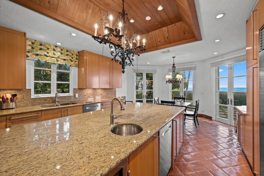 240 N Ocean Boulevard - Photo 14