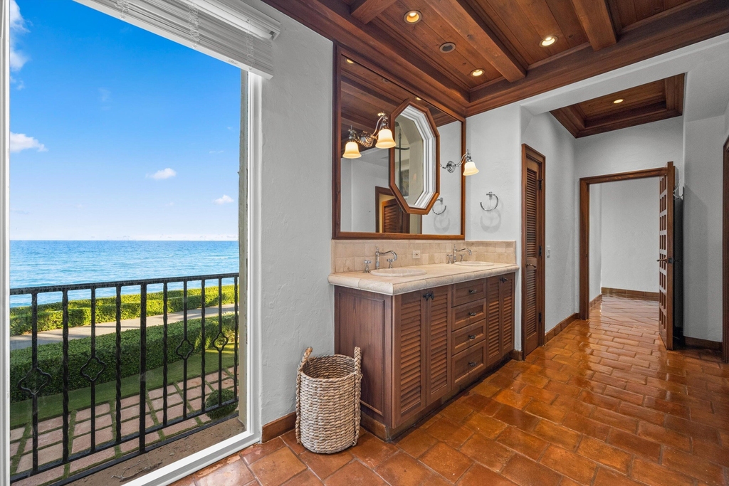 240 N Ocean Boulevard - Photo 24