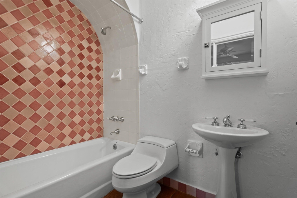 240 N Ocean Boulevard - Photo 38