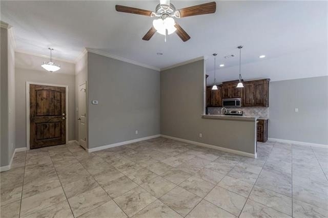 721 Smyth Street - Photo 2