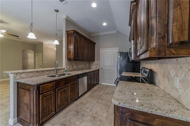 721 Smyth Street - Photo 5