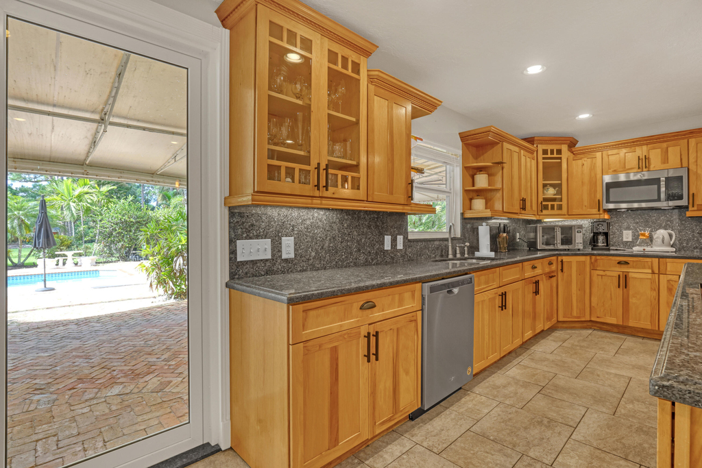 10780 Anderson Lane - Photo 23