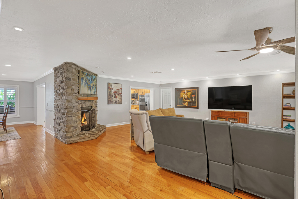 10780 Anderson Lane - Photo 14