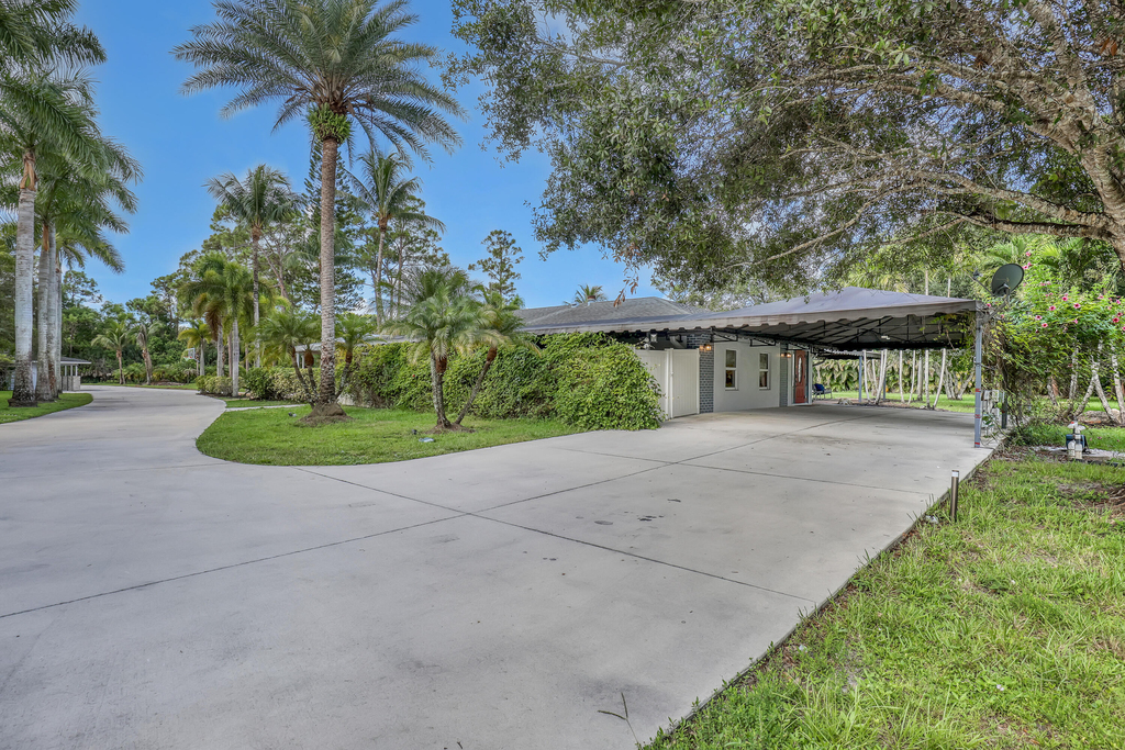 10780 Anderson Lane - Photo 1