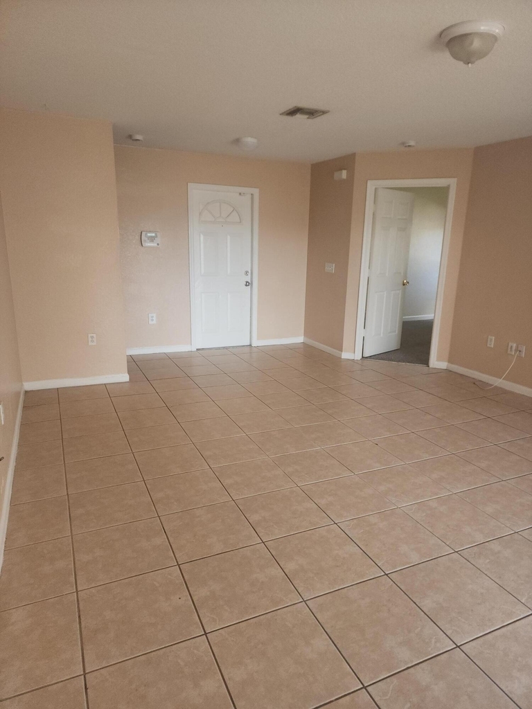 8804 Nw 38th Drive - Photo 3