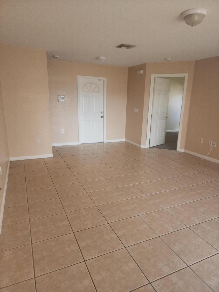 8804 Nw 38th Drive - Photo 5