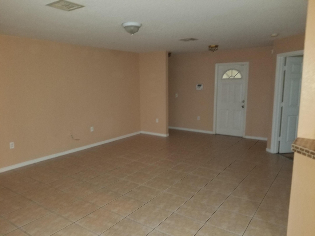 8804 Nw 38th Drive - Photo 8