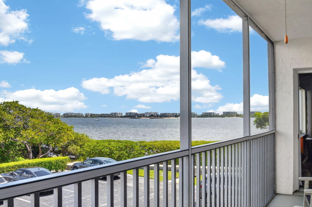 1502 S Lakeside Drive - Photo 13