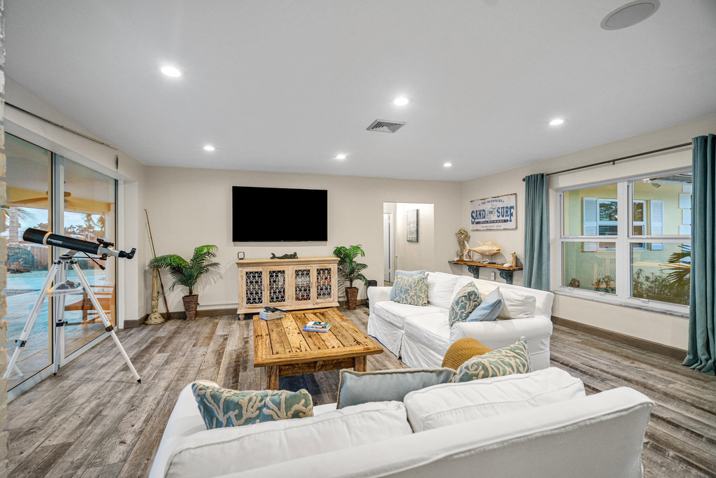 844 East Drive - Photo 5