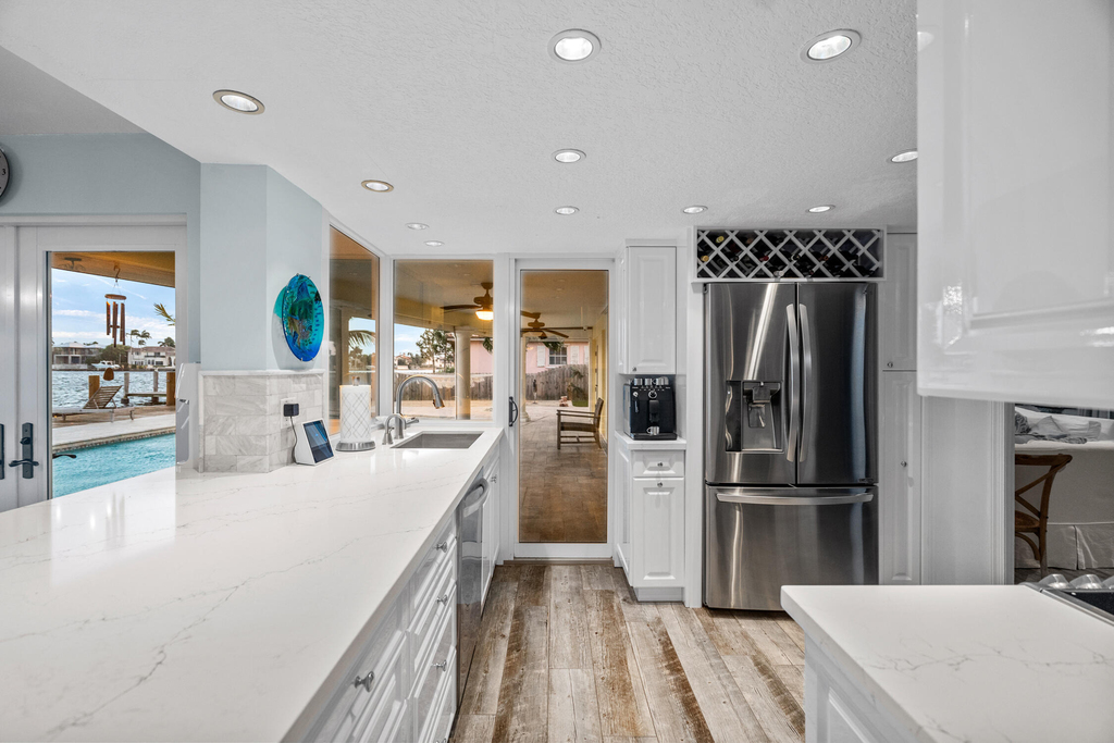 844 East Drive - Photo 10