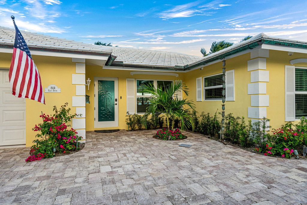 844 East Drive - Photo 33