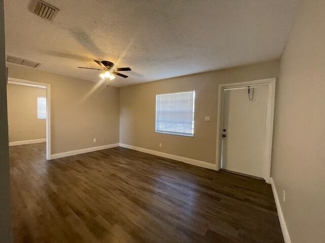1205 Ave K - Photo 17