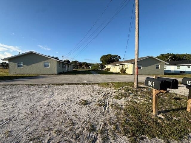 1205 Ave K - Photo 54