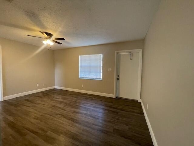 1205 Ave K - Photo 23