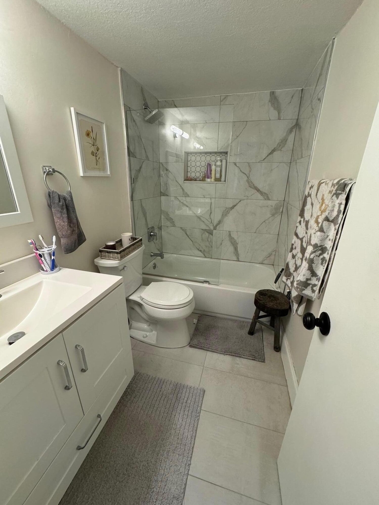 1301 Nw 12th Avenue - Photo 13