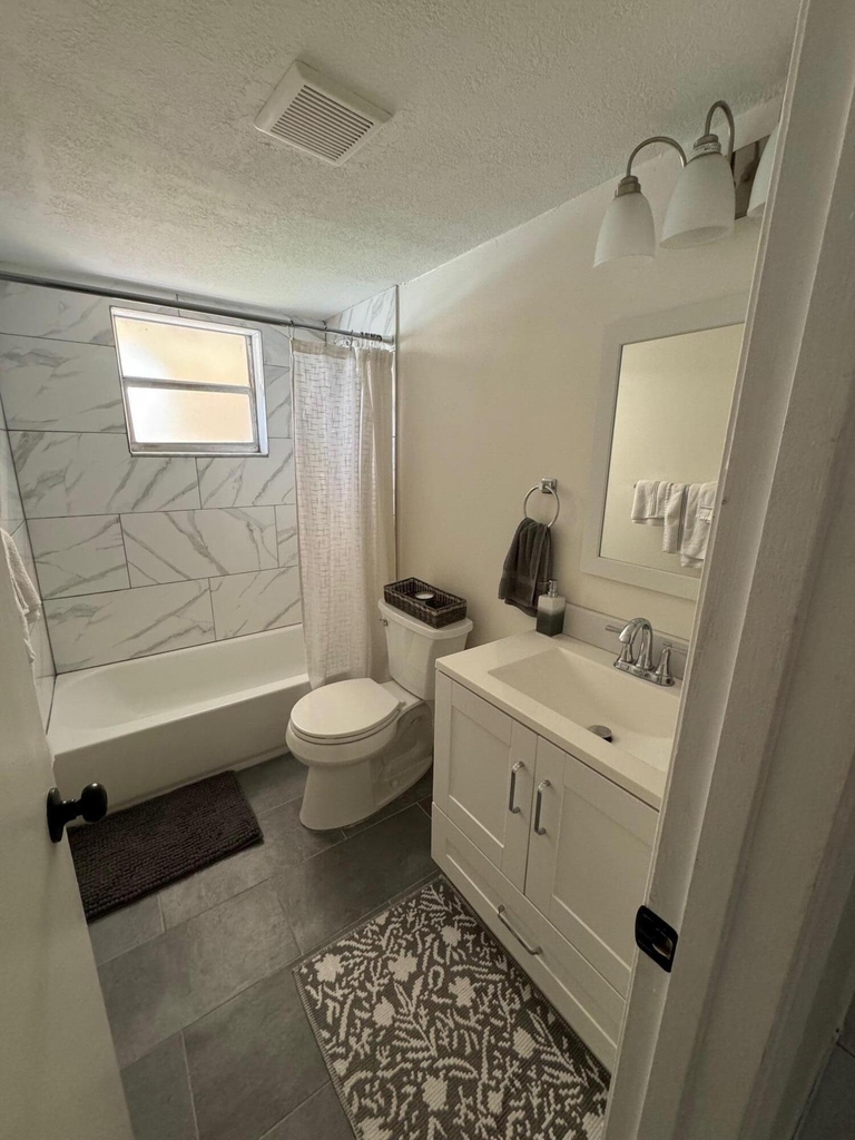 1301 Nw 12th Avenue - Photo 19
