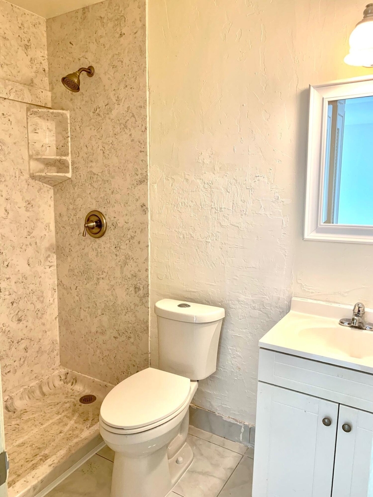 260 Nw 19th Street - Photo 15