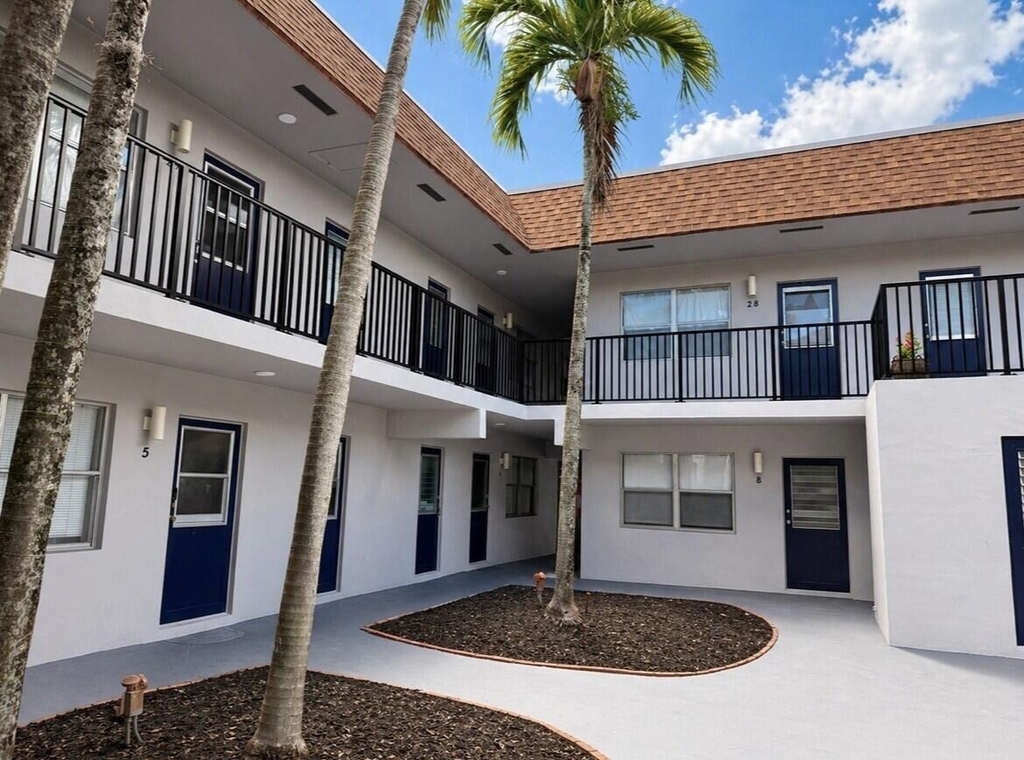 260 Nw 19th Street - Photo 0