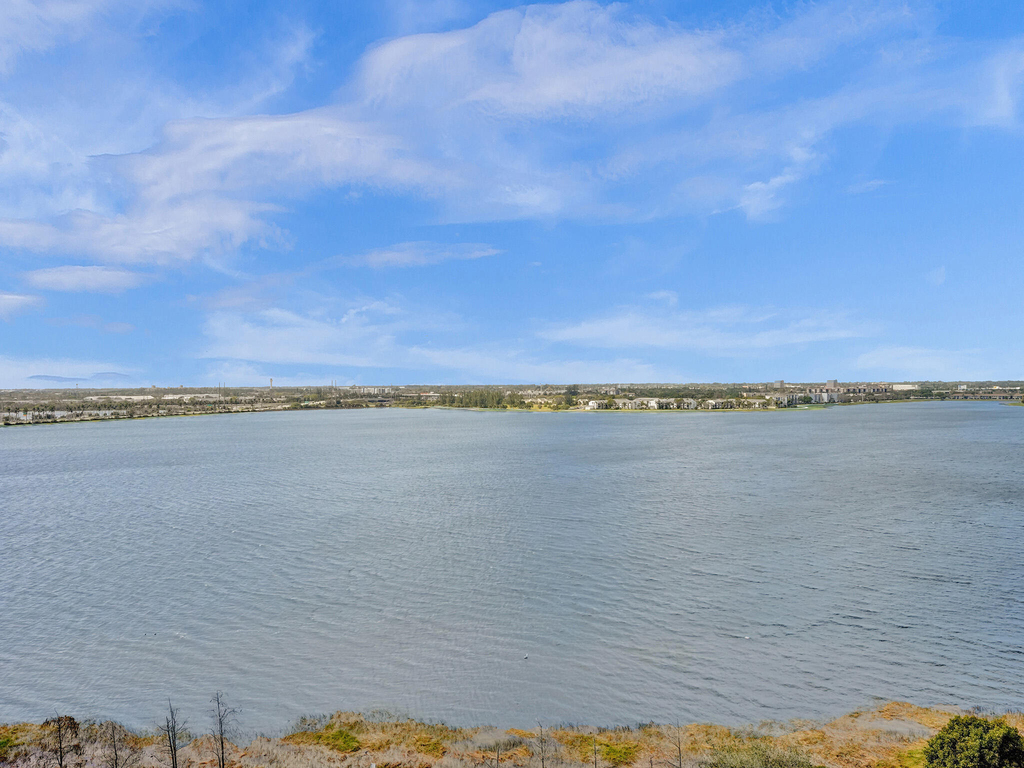300 S Australian Avenue - Photo 5
